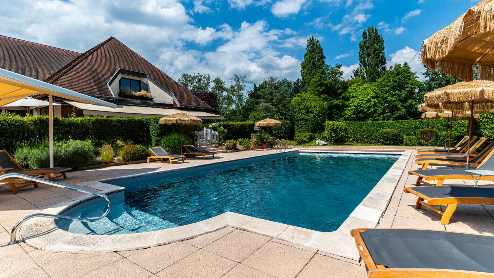 Logis Hostellerie D'Aussois Семюр-ан-Осуа Экстерьер фото