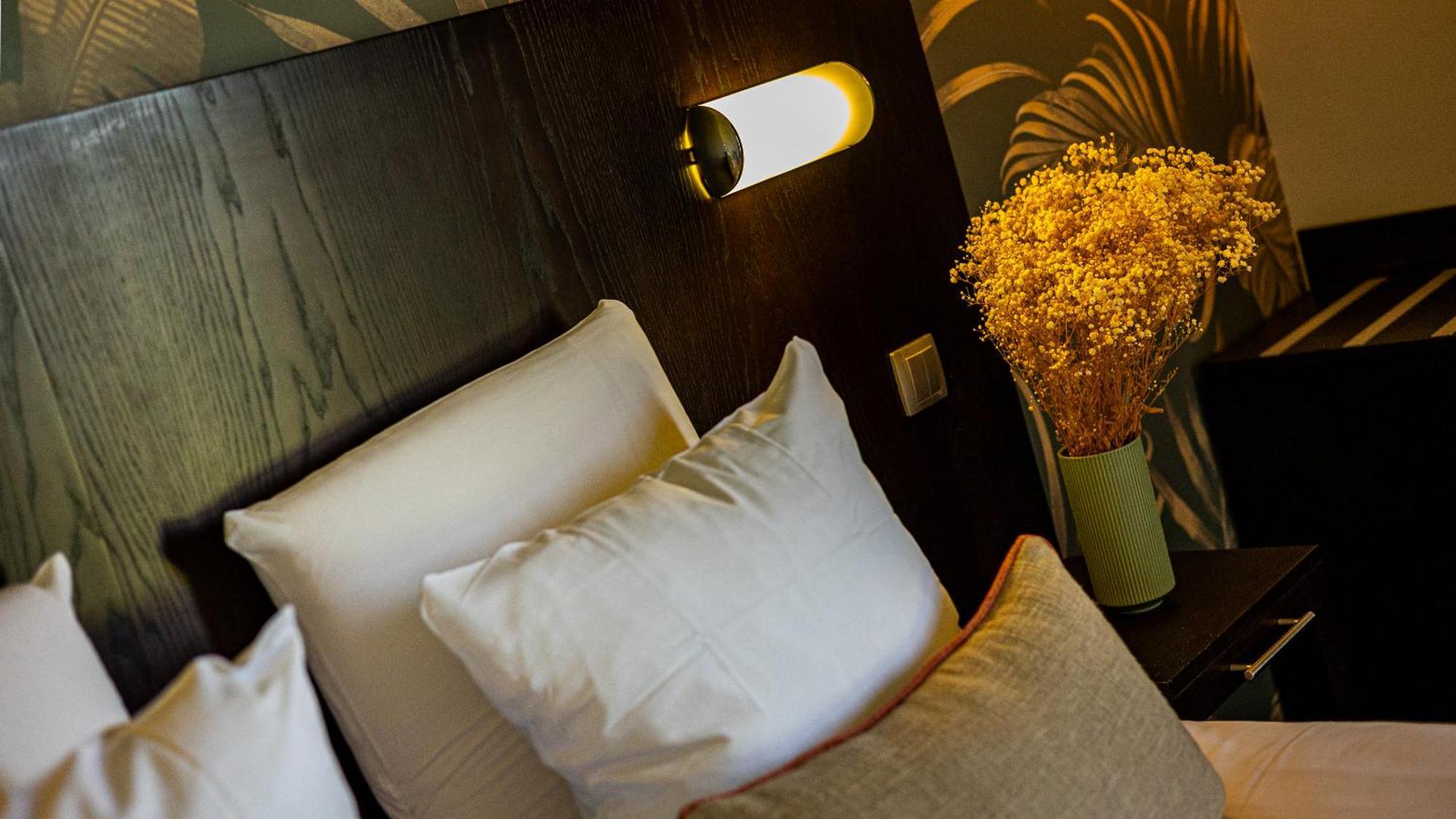 Logis Hostellerie D'Aussois Семюр-ан-Осуа Экстерьер фото