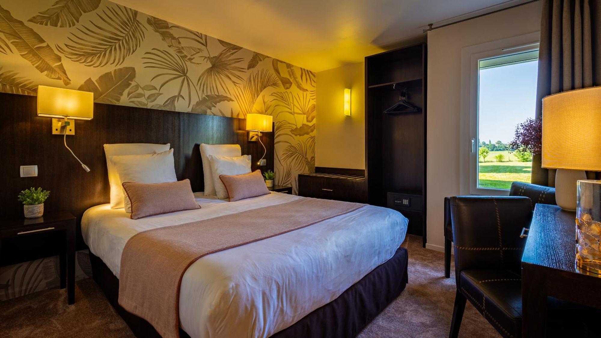 Logis Hostellerie D'Aussois Семюр-ан-Осуа Экстерьер фото