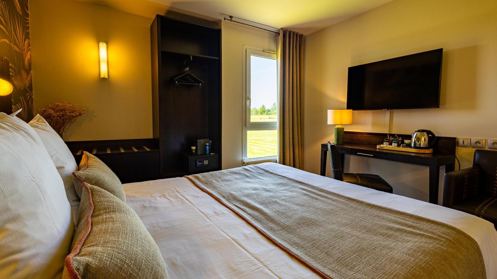 Logis Hostellerie D'Aussois Семюр-ан-Осуа Экстерьер фото